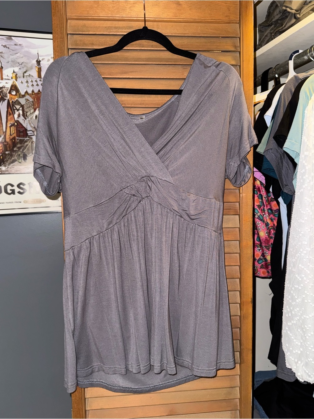 Women's V-Neck Twist Front Top